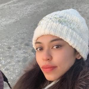 Meet your Posher, Alisa